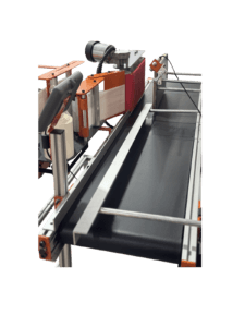 Rotuladora SIMUM 6 LZ: rotulagem precisa em embalagens cilíndricas. Alta performance, versatilidade e integração fácil na linha de produção.