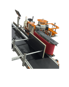 Rotuladora SIMUM 6 LZ: rotulagem precisa em embalagens cilíndricas. Alta performance, versatilidade e integração fácil na linha de produção.